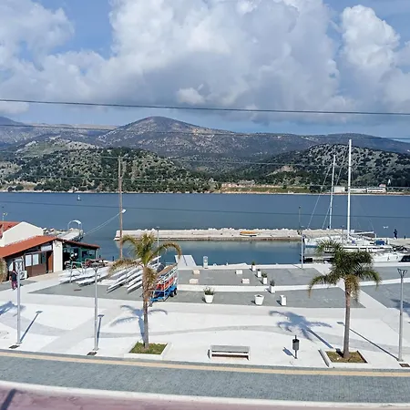 Vintage Seafront House Apartment Argostoli (Kefalonia)