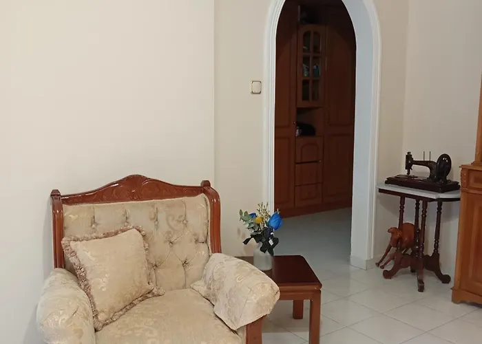 Vintage Seafront House Apartment *